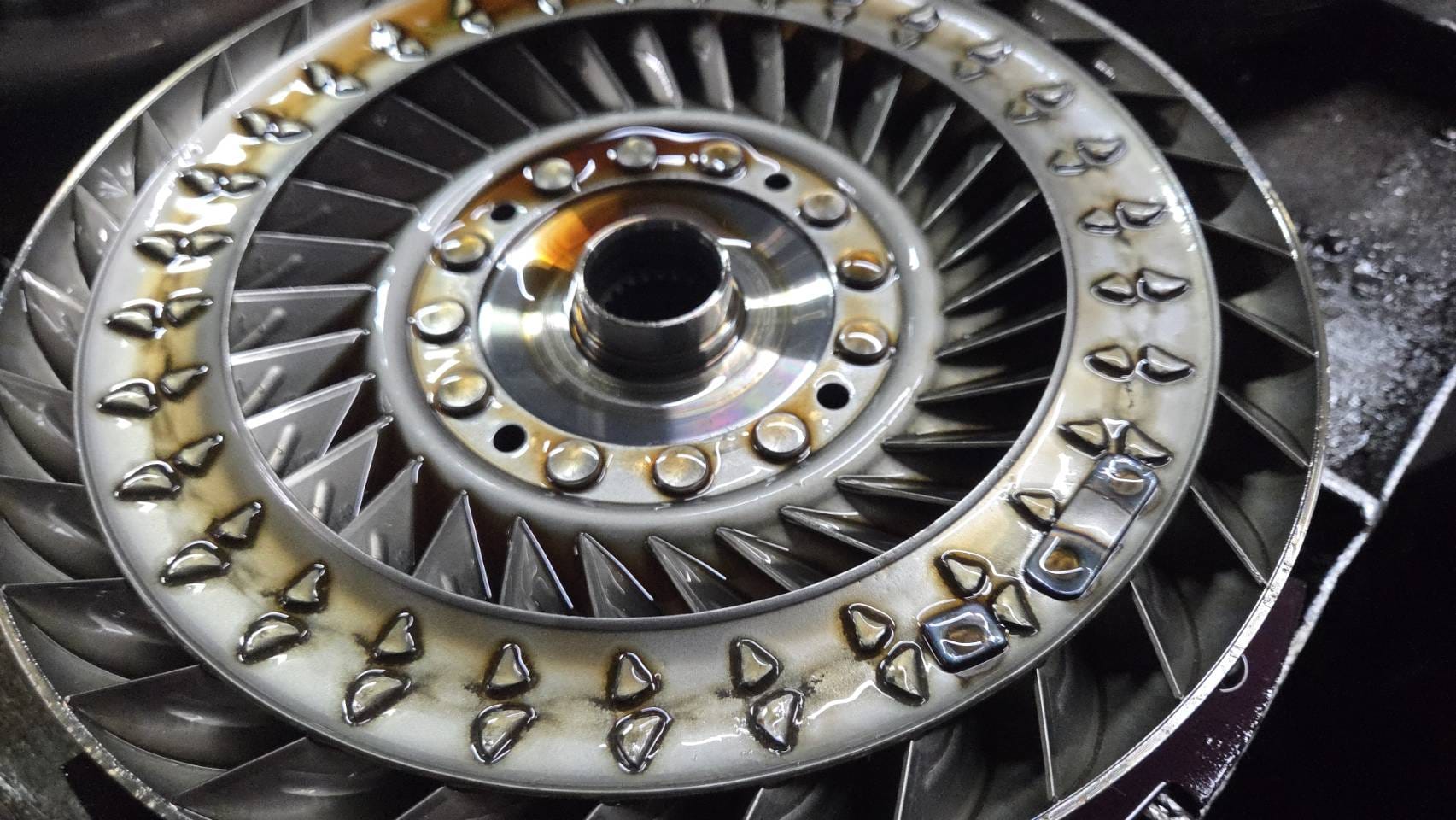 Turbina y estator de convertidor de torque reacondicionados